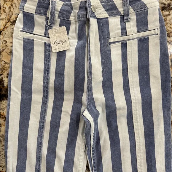 *NWT* Free People Blue and White Striped Pants with Red Star - Picture 9 of 13